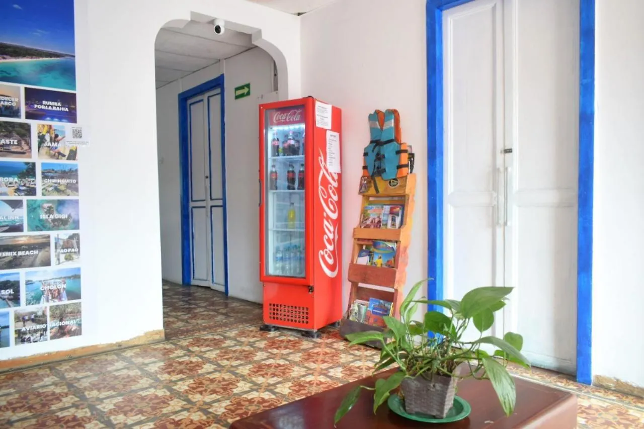 Hostel Hosting And Travel Services 420 Cartagena Colombia