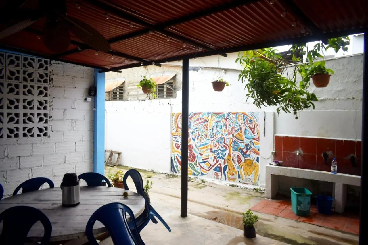 Hosting And Travel Services 420 Cartagena