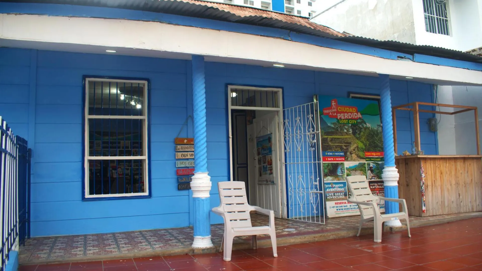 Hostel Hosting And Travel Services 420 Cartagena