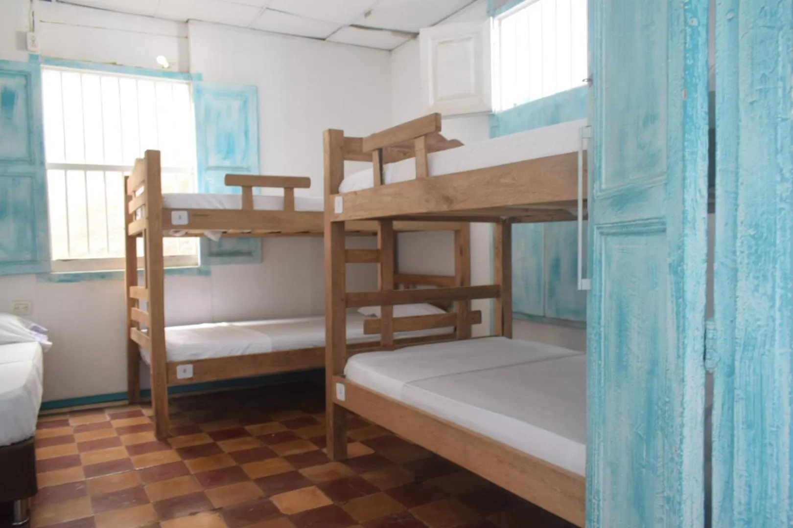 Hostel Hosting And Travel Services 420 Cartagena