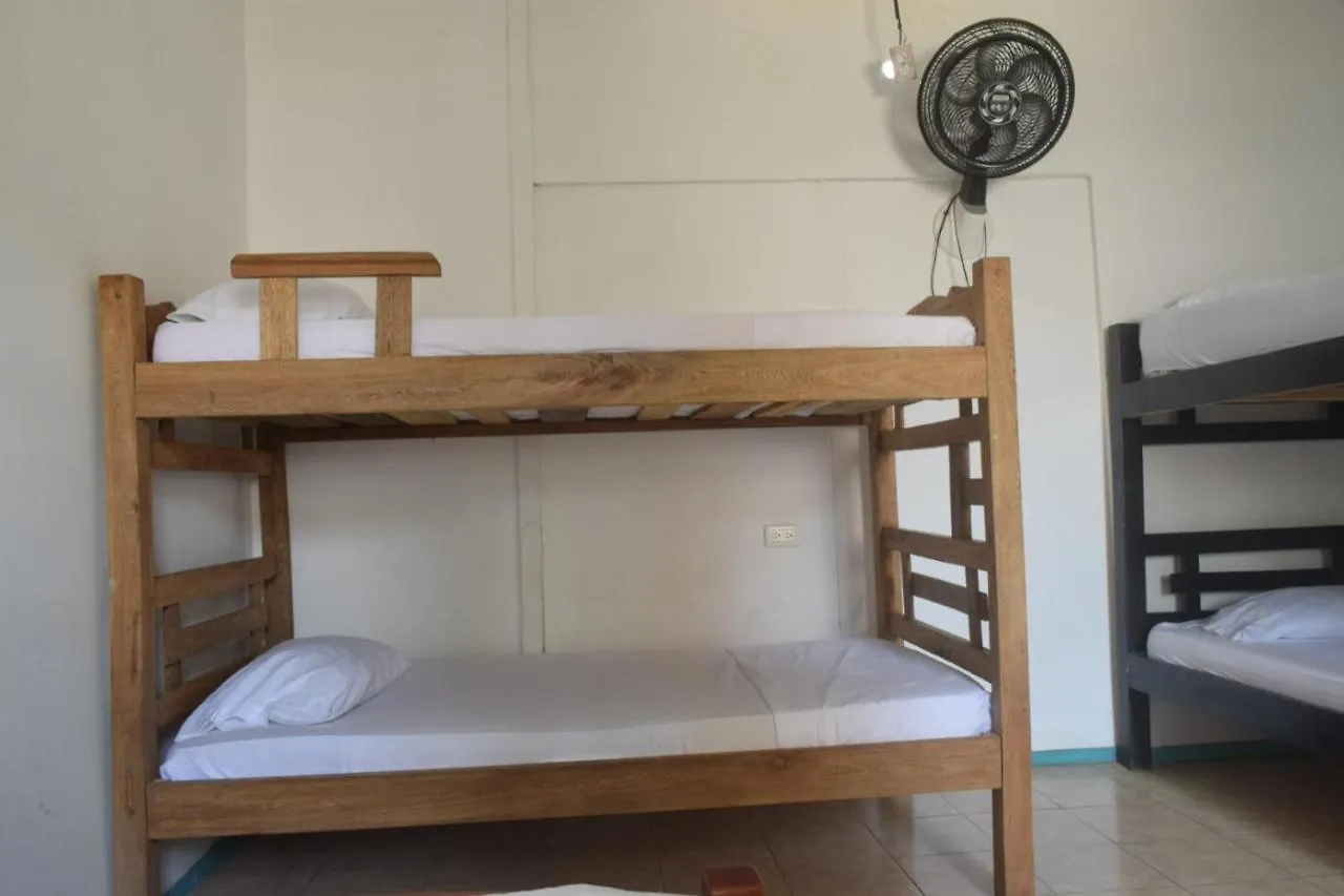 Hosting And Travel Services 420 Cartagena  0*,