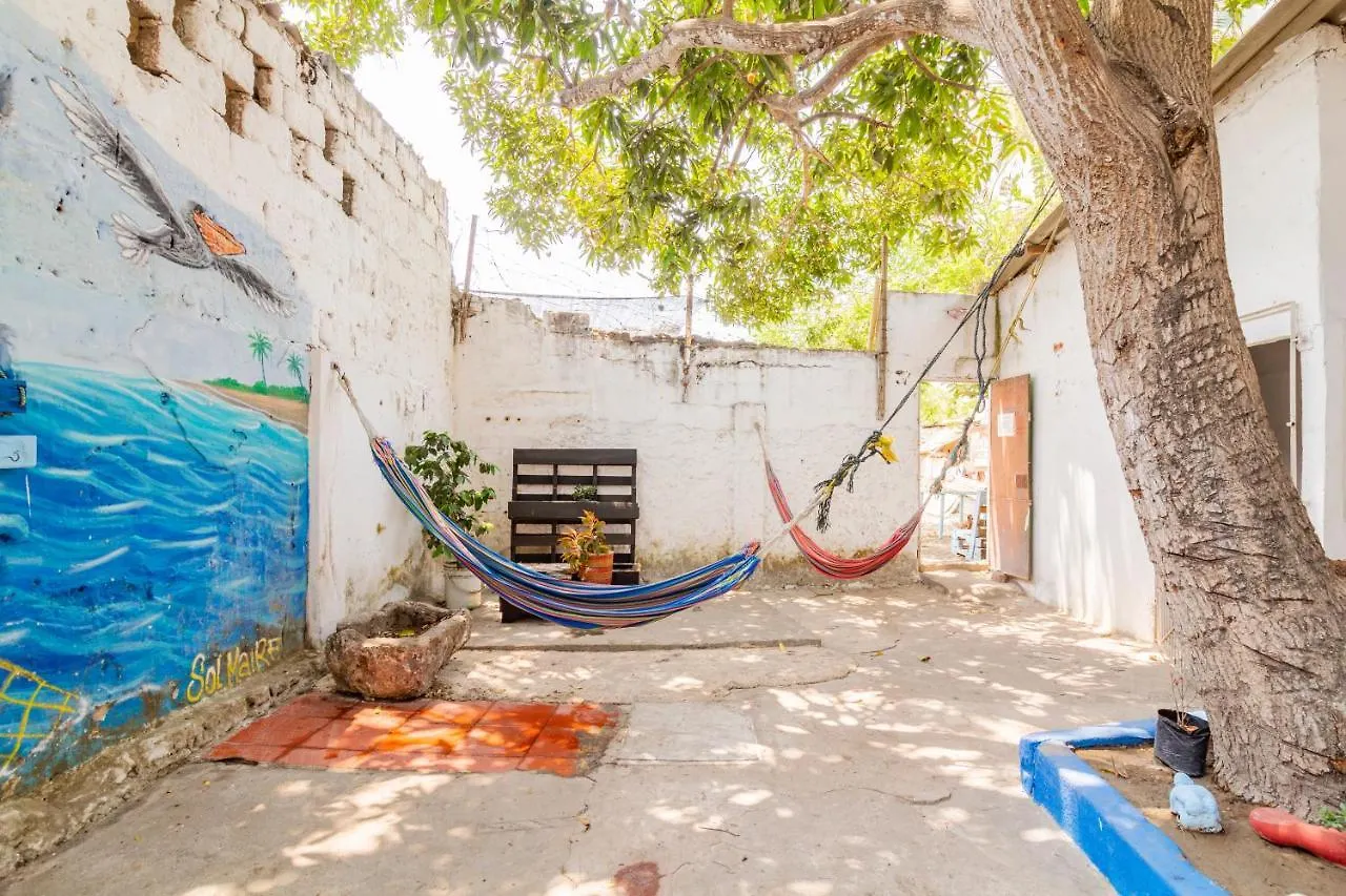 Hosting And Travel Services 420 Cartagena  0*,
